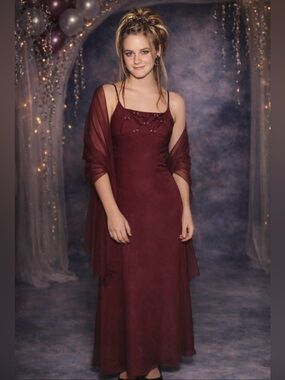 Y2K Vintage 90s Burgundy Satin Prom Dress w/ Shawl | Spaghetti Strap Formal Gown